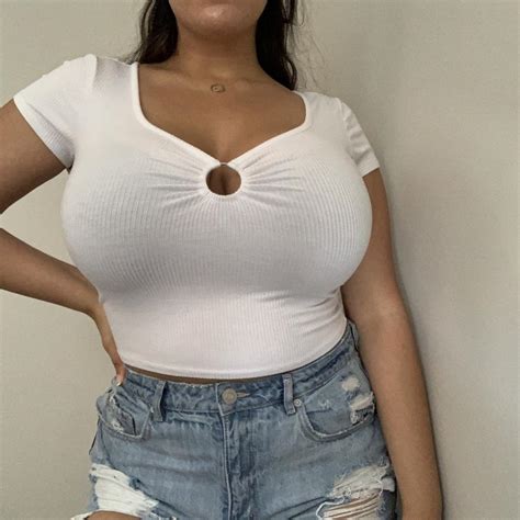🤍White crop top with silver ring in middle. Worn... - Depop