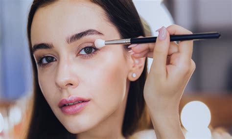 Eye Makeup Mastery - Your Guide to Stunning Daily Looks