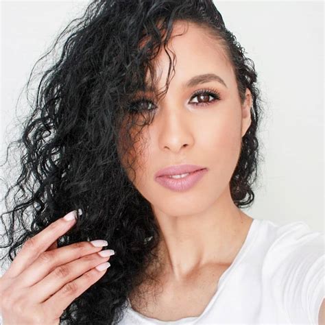 HOW TO ACHIEVE FLAWLESS SKIN