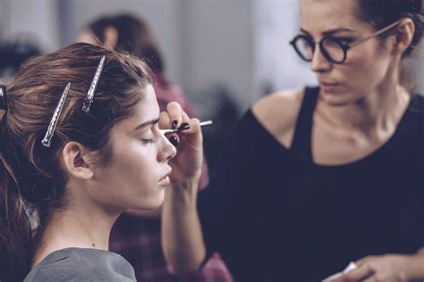 Discover The Art Of Beauty Makeup: Join Our Beauty Essentials Makeup ...