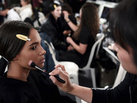 How Much Does A Makeup Artist Get Paid Per Hour - Makeup Vidalondon