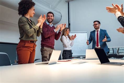 15 Customer Appreciation Ideas and Phrases to Say Thank You