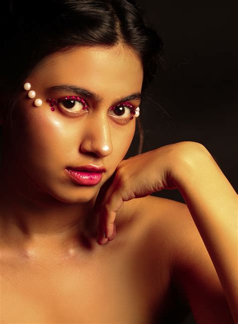 Make up editorial photoshoot on Behance