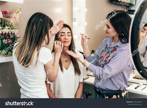 Professional Makeup Artist Teaching Student Makeup Stock Photo ...