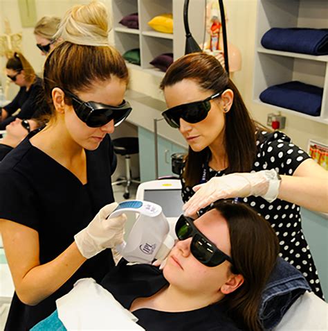 Advanced Beauty - Senior Therapist - Level 6 - Carlow Institute