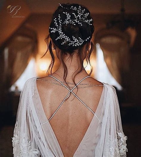 8 Beautiful and Unique Bridal Accessories From Etsy