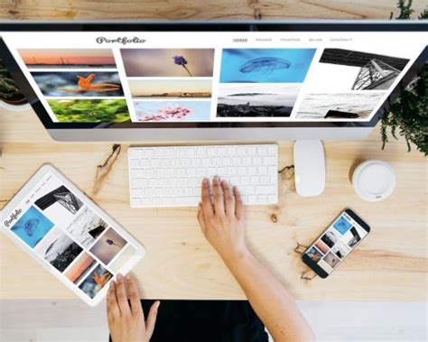 How To Make An Art Portfolio (In 10 Easy Steps)