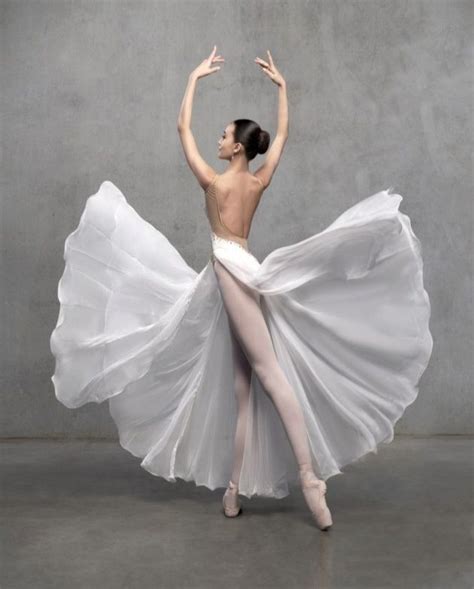 Elevate beauty blog visuals: How to define elegance and artistry consistently?