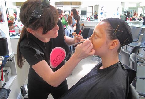 Makeup Courses and Training | Students Working | Academy of Makeup