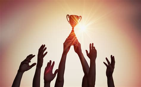 Why and How You Should Reward Retail Employees | SparkPlug