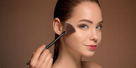Effortless Makeup Looks: Tips and Tricks for Effective Blending with B ...