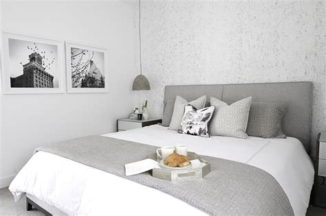 How to Start a Beautifully Curated Art Collection - Simply Home Decorating