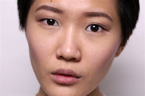 Messy Wands: The Basic Makeup Application Tutorial