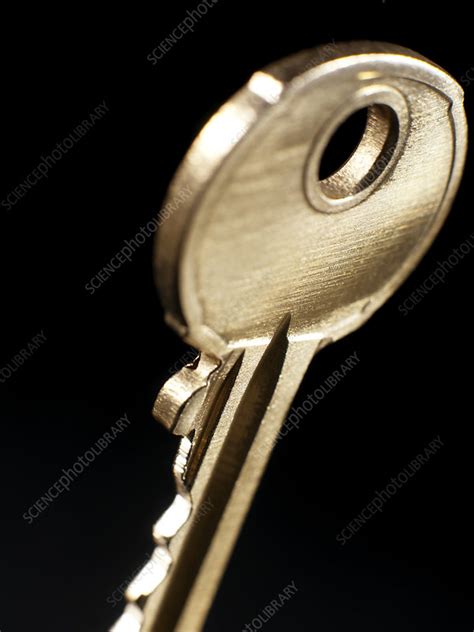 What key tips ensure radiant, photo-ready bridal makeup without flashback?