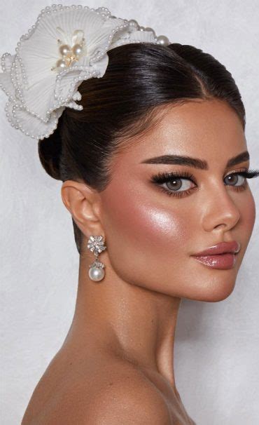 How to achieve radiant, long-lasting bridal makeup artistry?