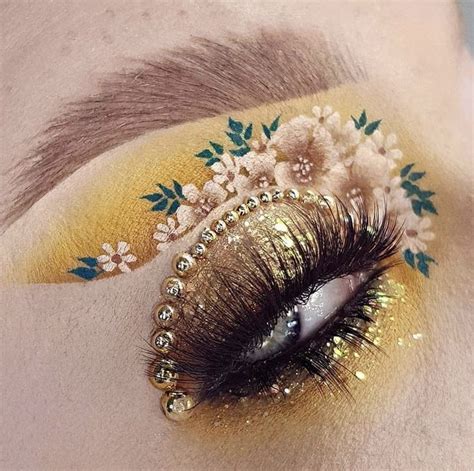 Pin on Makeup | Creative eye makeup, Artistry makeup, Eye makeup designs