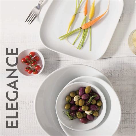 For ‘Elegance Defined’, how do I curate my Pro Artist Portfolio to ensure visual cohesion?